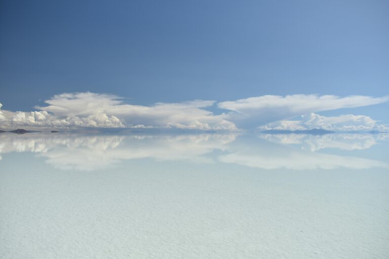 Bolivia — Uyuni salt flat