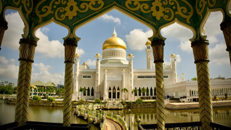 Brunei — Bandar Seri Begawan mosque