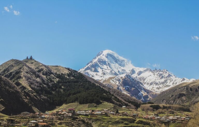 Georgia road trip — Kazbegi Gergeti church
