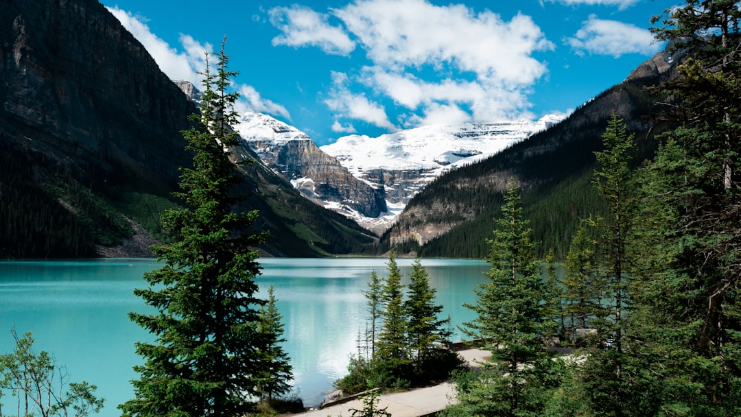 Lake Louise, Banff — Photo by Charlie Gallant (Unsplash)