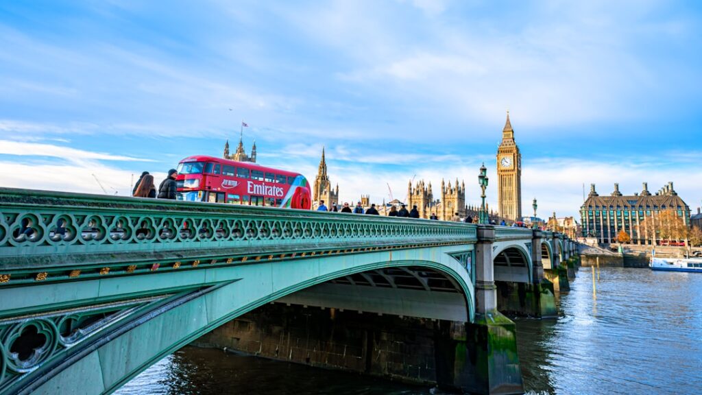 London guide — red bus Westminster