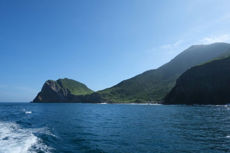 Saint Lucia — green peaks over the sea
